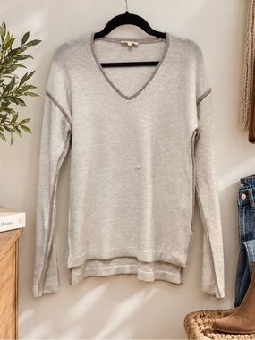 Mystree Cream Sweater Size Small